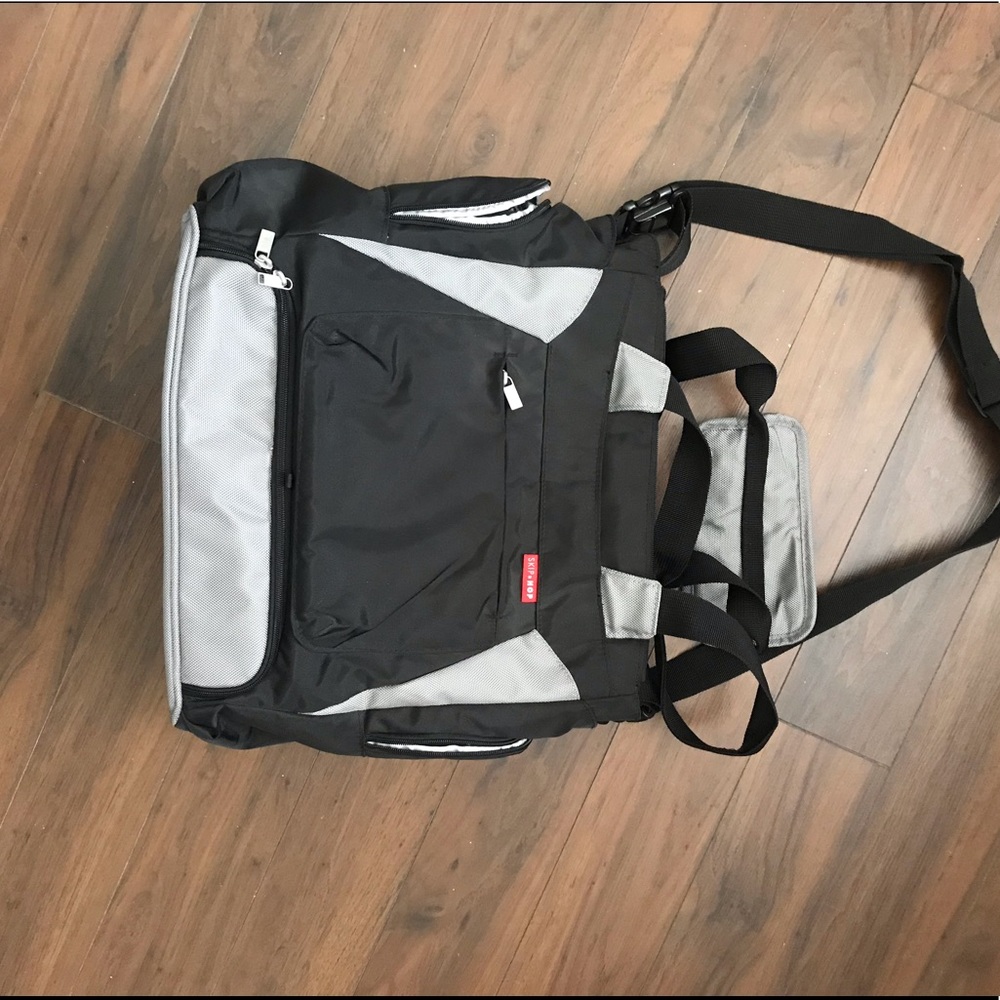 Skip hop Diaper bag